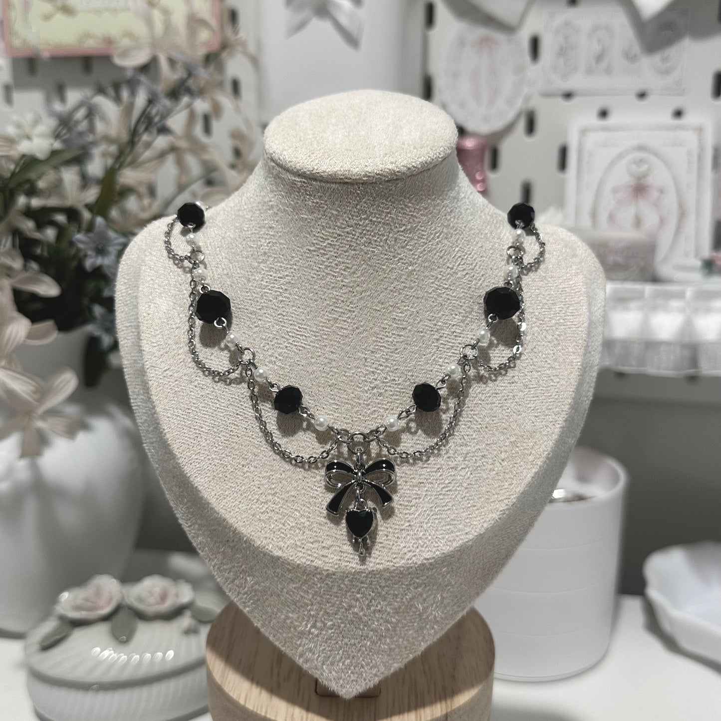 ‘Genevieve’ pendant
