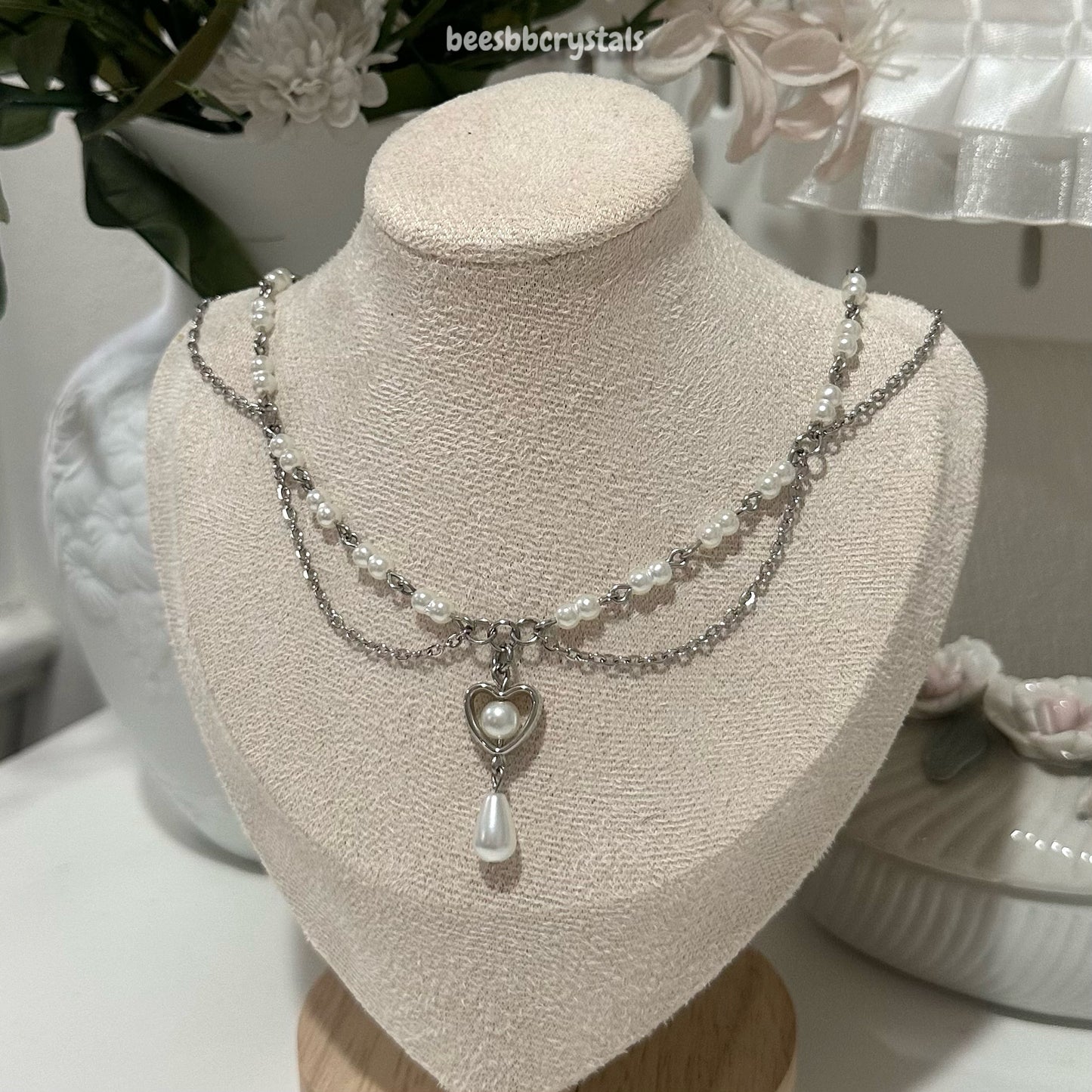 “Adore me” pearl heart necklace