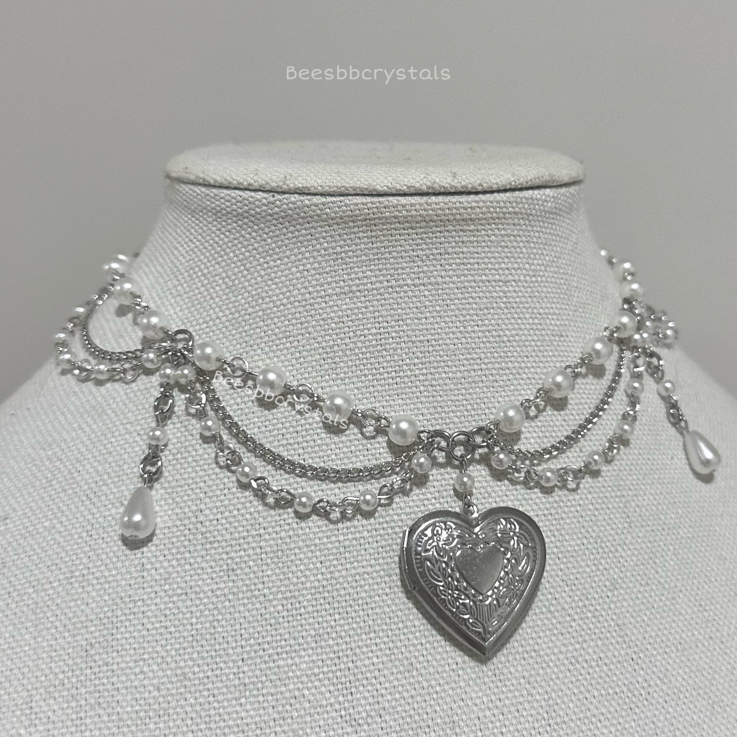 ‘Alexandria’ | (Heart shaped locket)