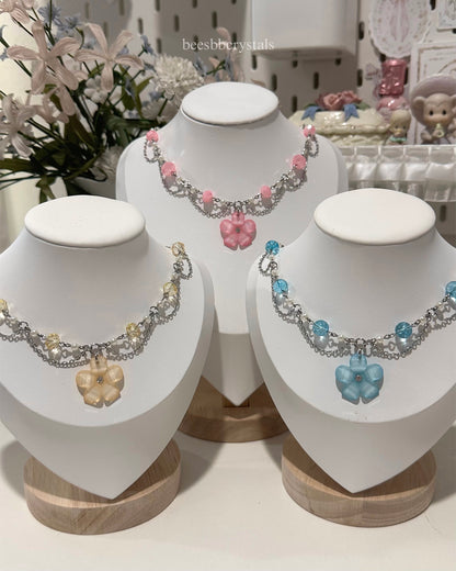 Floral charm necklace