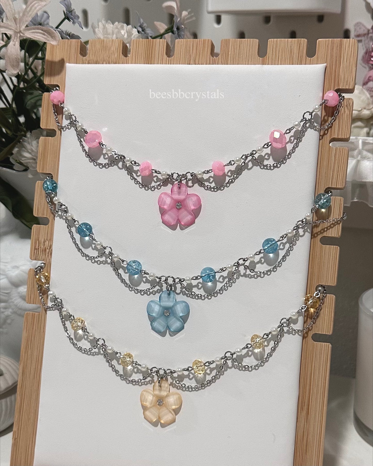 Floral charm necklace