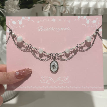 Tulip necklace