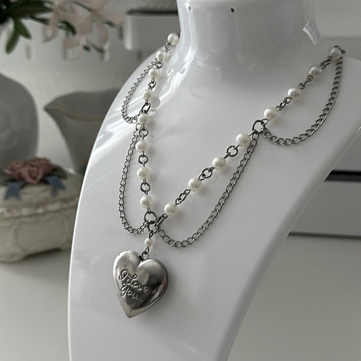 Locket necklace “I love you..”