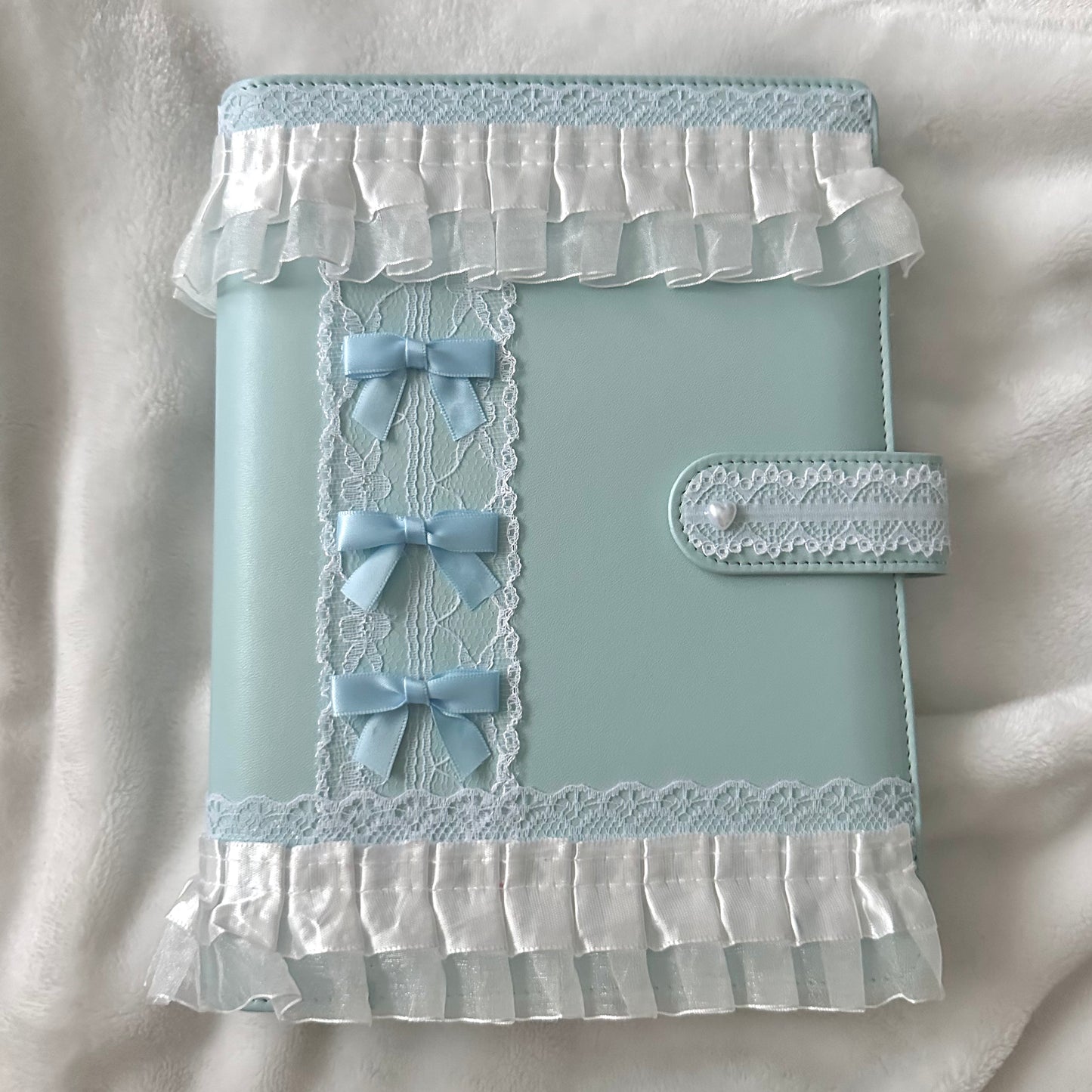 “Vivienne” | decorated binder