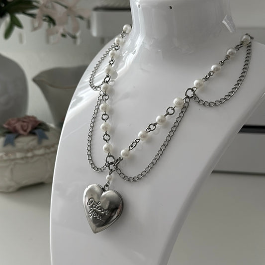 Locket necklace “I love you..”