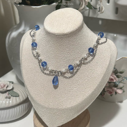 ‘Arabella’ teardrop necklace