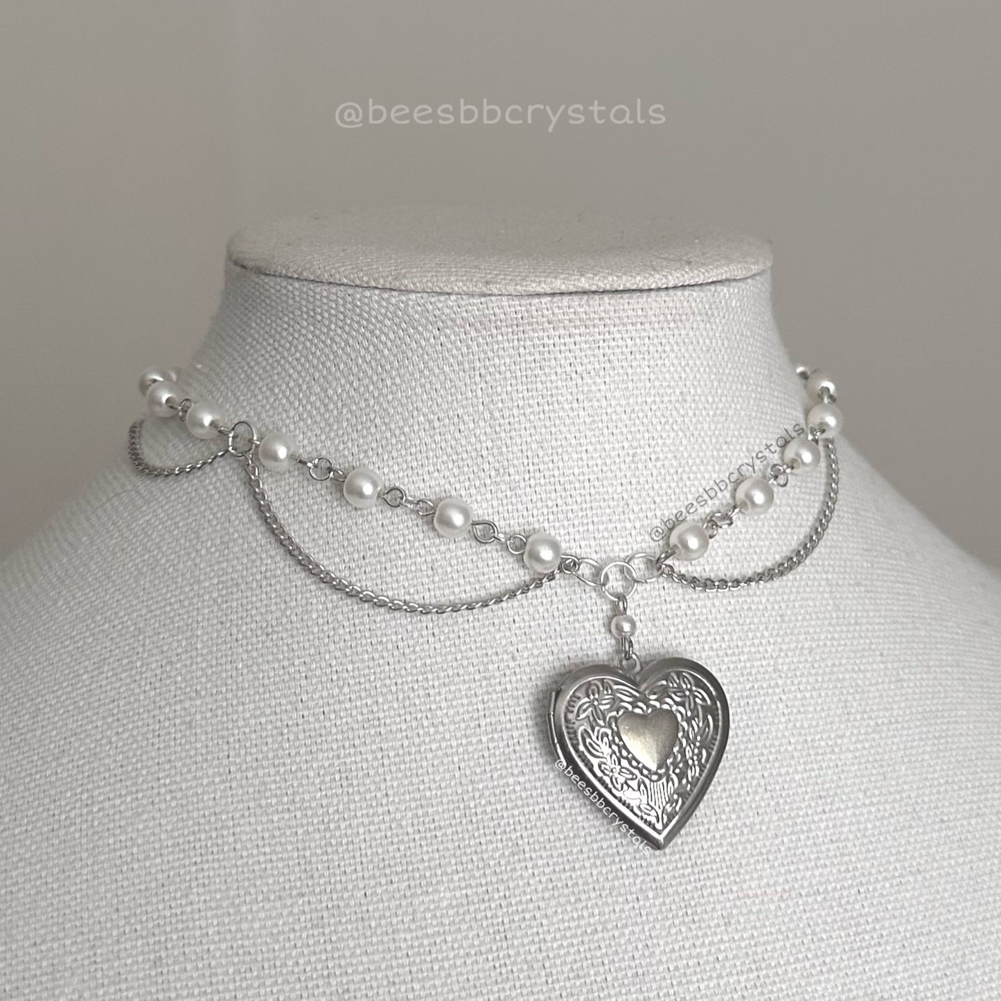 Locket necklace